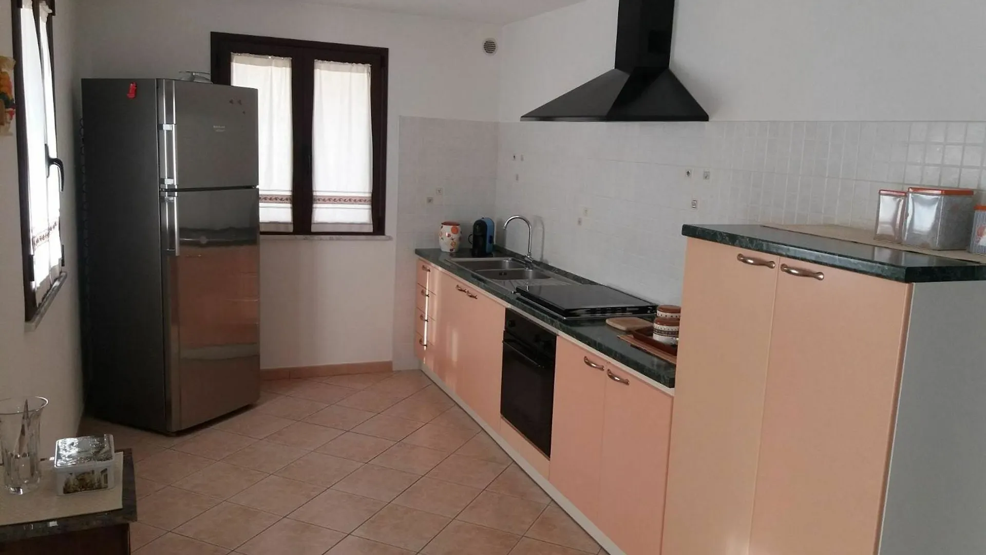 Apartment With One Bedroom In Muravera, With Furnished Terrace And Wif  穆拉沃拉
