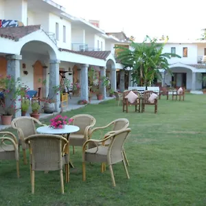 Domu Incantada Hotel